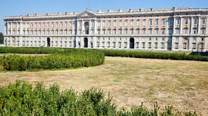 reggia di caserta manuno